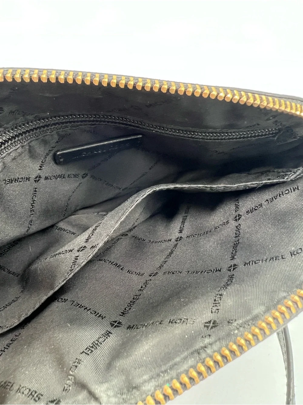 MICHAEL KORS Black Leather Crossbody with Gold Hardware